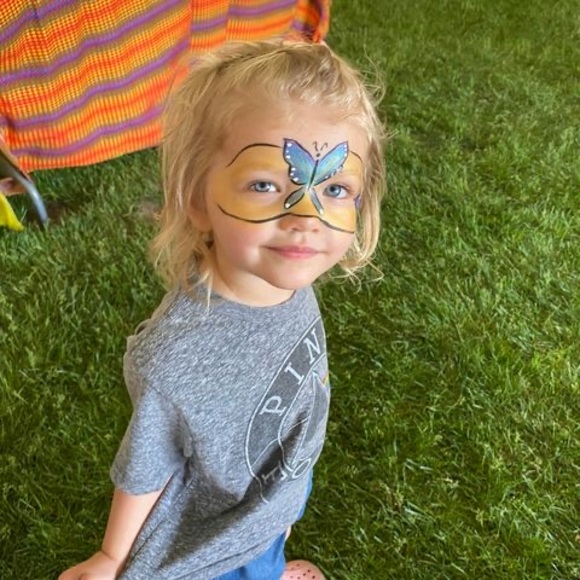 Meet your Posher, Taryn - Picture 1 of 1